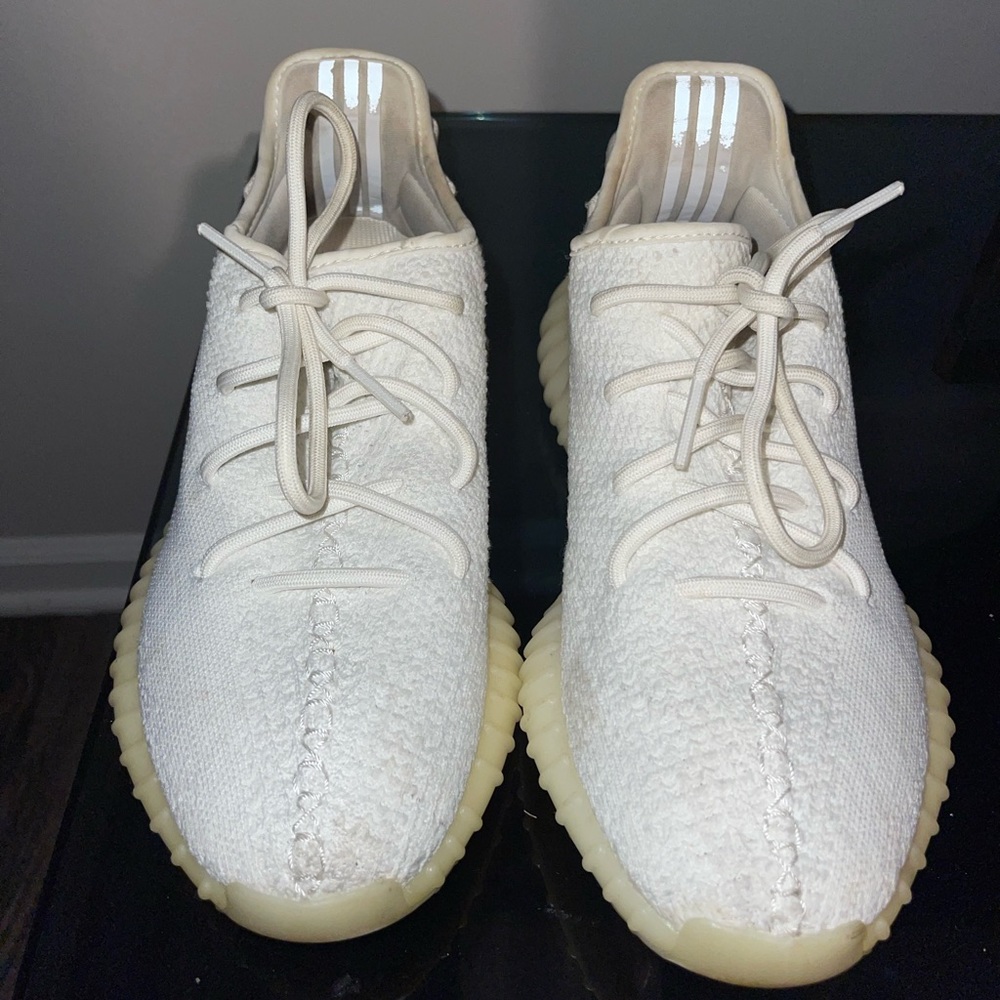 Yeezy Boost 350 white Sneakers. Size 7.